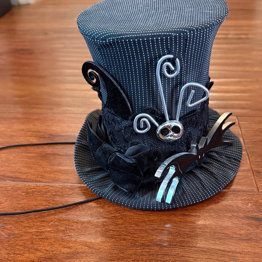 Nightmare Before Christmas fascinator hat *Collectable*